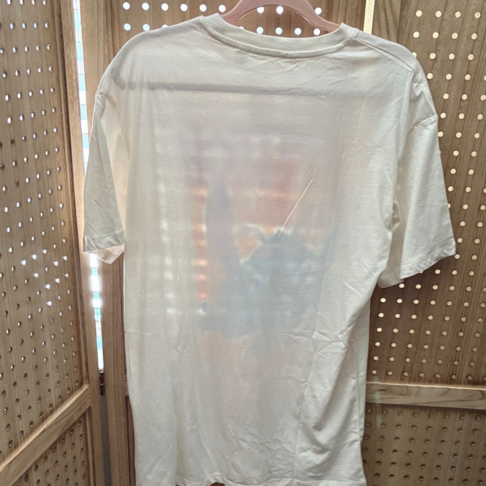 Disney Stitch‎ Kids T-Shirt in Cream with Blue and Purple Graphic - Picture 2 of 2